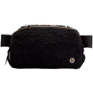 Lululemon belt bag